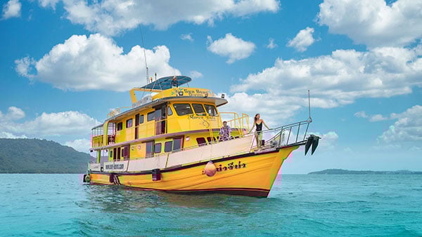 marco-polo liveaboard hero